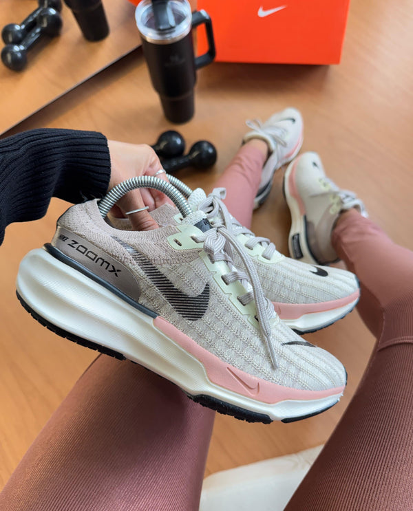 Nike Zoom Invincible Run Nude