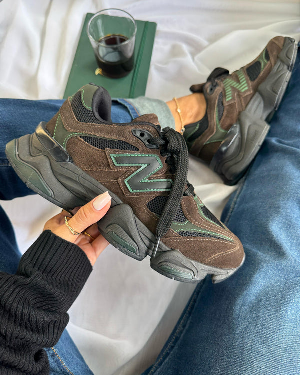 New Balance 9060 Marrom/Verde