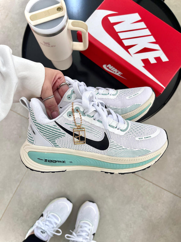 Vomero 18 Branco/ Verde Água