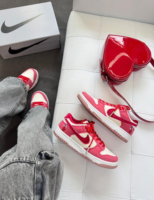 Nike SB Dunk Strangelove Vermelho/Branco